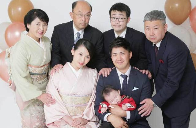レンタル&フォトスタジオの光翔 鉾田市‗赤ちゃんの撮影時にご家族写真